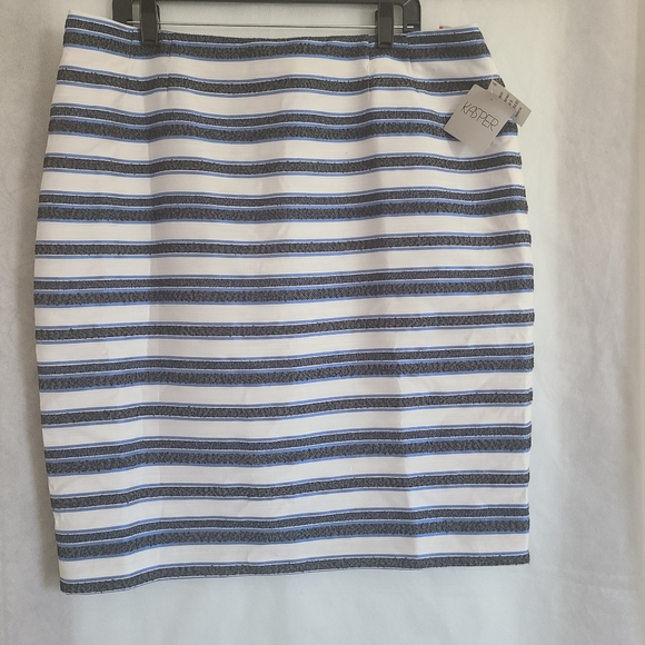 Kasper Women's Nolvelty Striped Slim Skirt in Mariner Blue Sz 18 - Picture 3 of 9